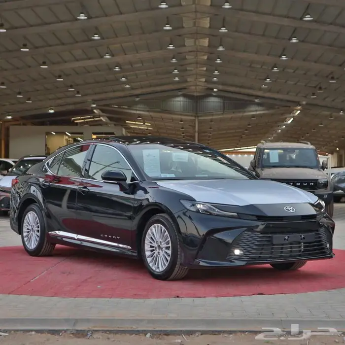 تويوتا كامرى LE هايبرد اتوماتيك 2025 1