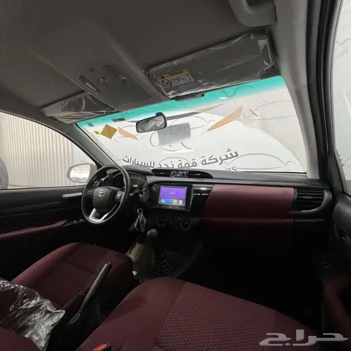 هايلوكس GL م2.4 غمارتين بدون دبل ديزل قير عادي 2025 عرض خاص 7