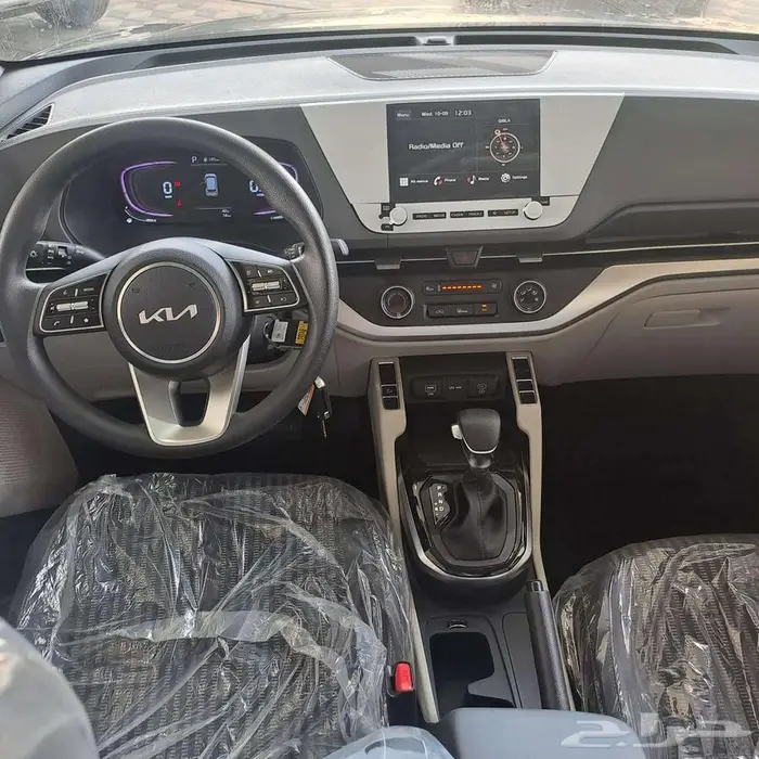 كيا كارينز 2025 الاستندرعرض حصري من شركة سفنز 5