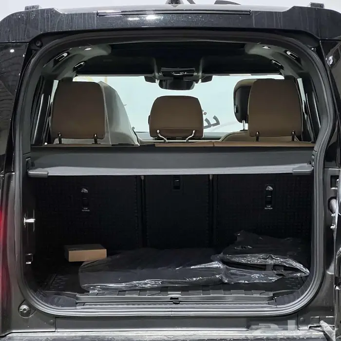 لاندروفر ديفندر 4 سلندر SE دبل بنزين تماتيك 2026 عرض خاص 4