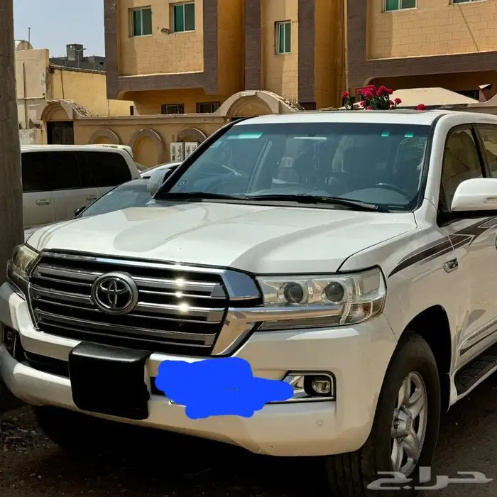 لاند كروزر 2013 12