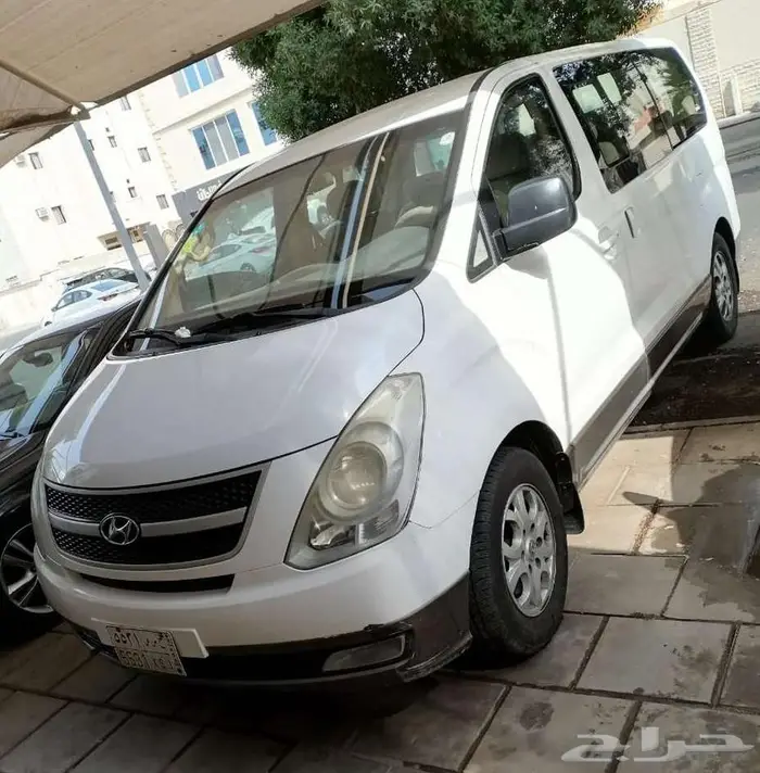 سيارة باص 7 راكب للتوصيل مع السائق 0