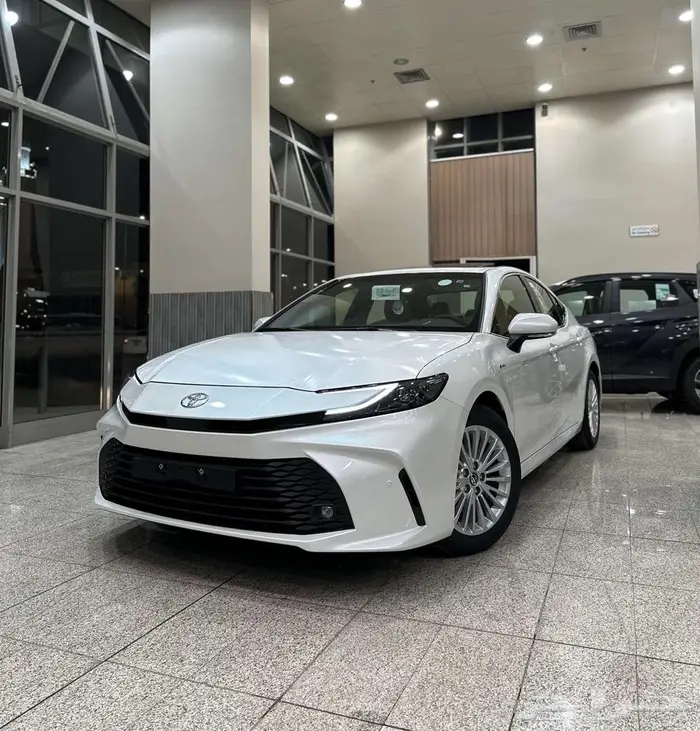 كامري اي بلس هايبرد فتحة سقف CAMRY E PLUS HYBRID 2025 1