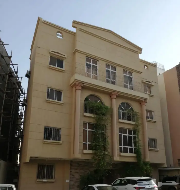 للبيع عمارة سكنية راقية في مكة حي الزاهر 8