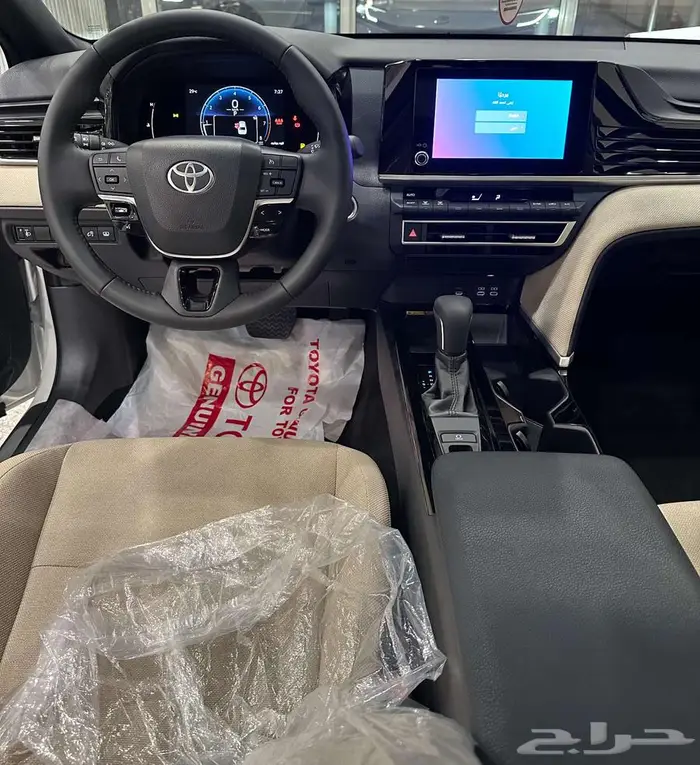كامري ال اي بنزين فتحة سقف CAMRY LE 2025 4