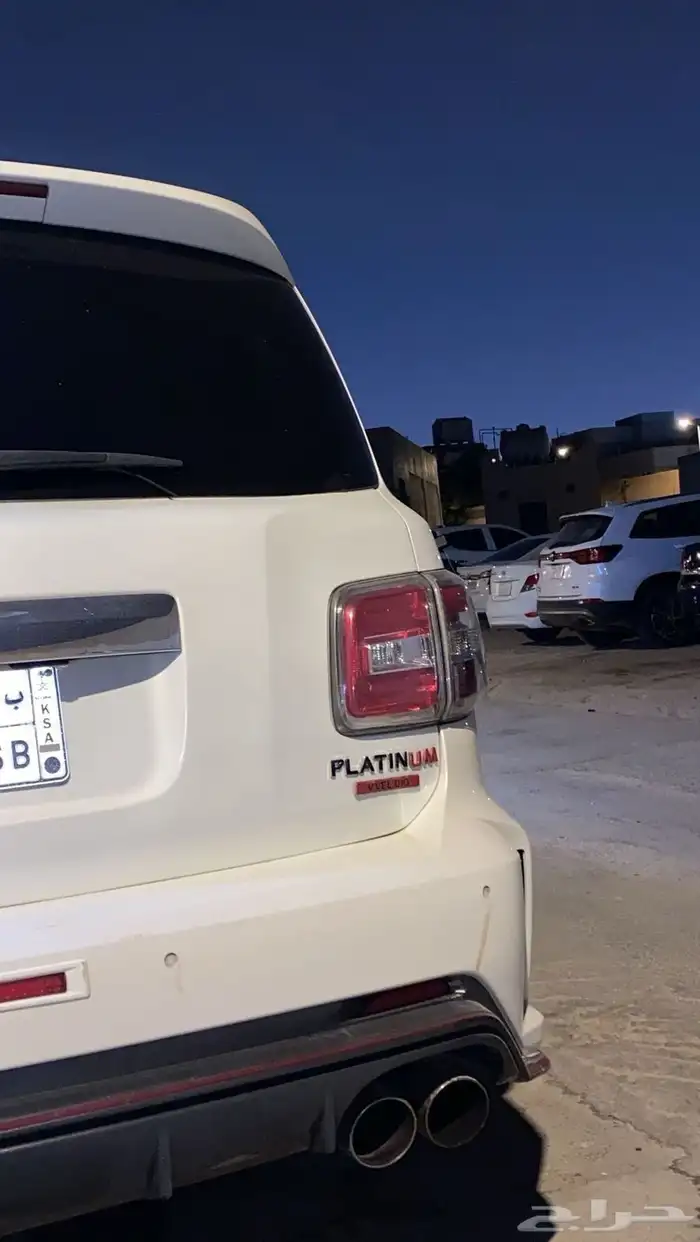 نيسان بترول 2010 الماكينه 320 8سلندر 22