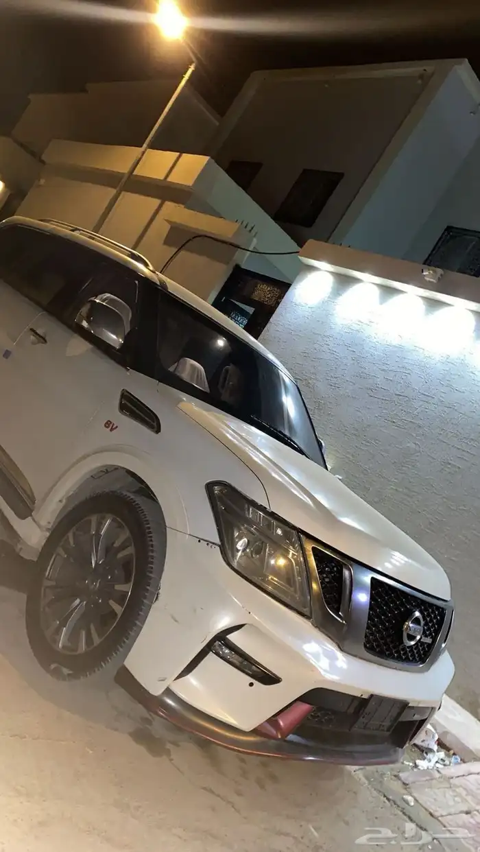 نيسان بترول 2010 الماكينه 320 8سلندر 16