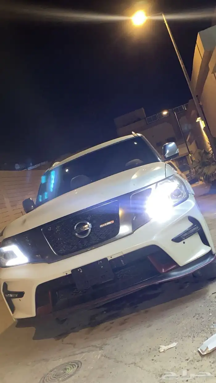 نيسان بترول 2010 الماكينه 320 8سلندر 17