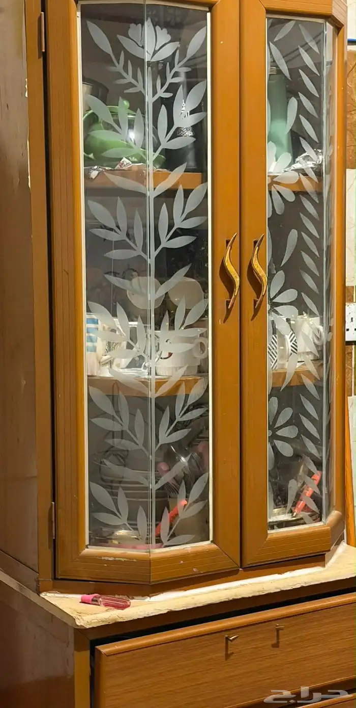 اغراض شقه للبيع غرفة نوم حاله ممتازه واطفال ومطبخ و2 مجلس 3