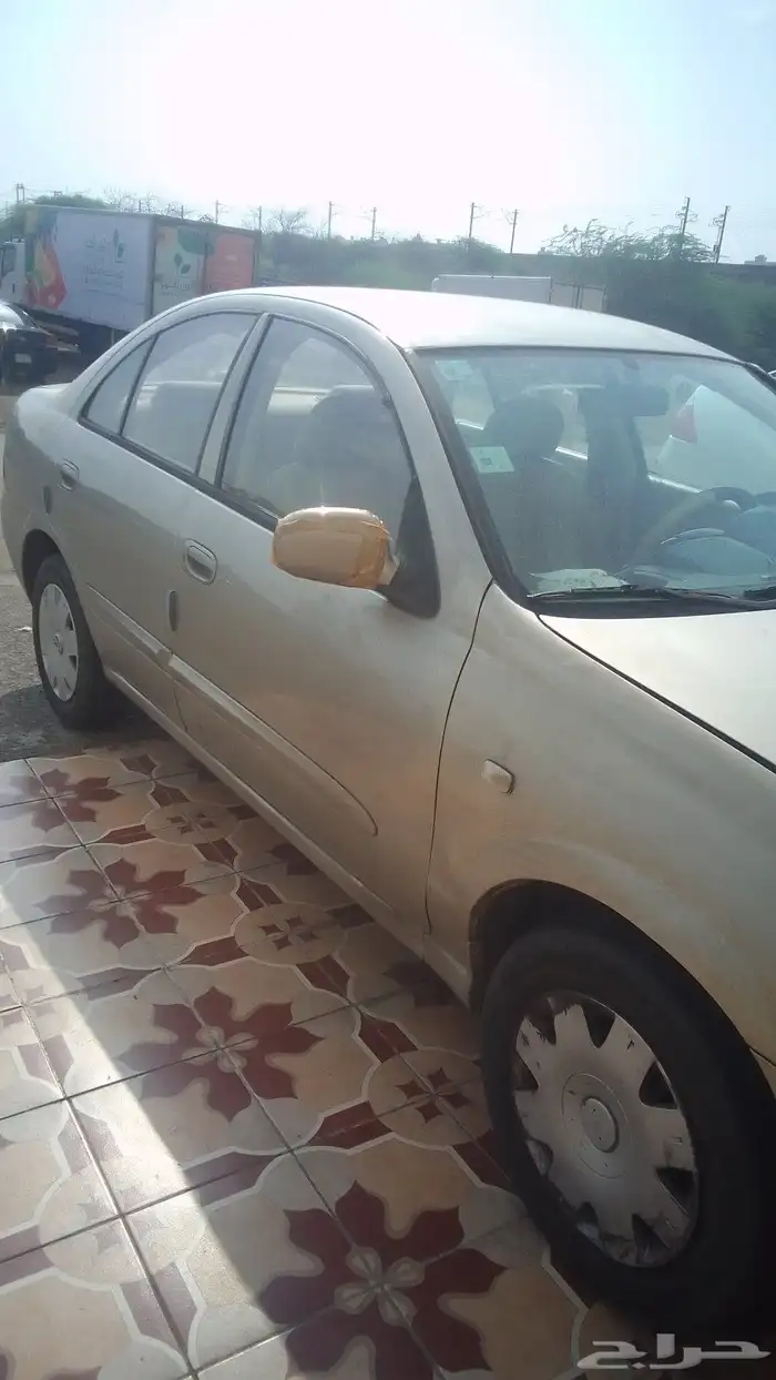 نيسان صني موديل 2011 4