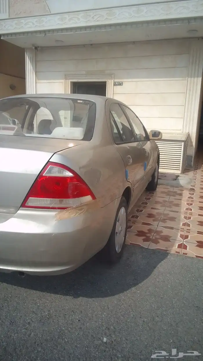 نيسان صني موديل 2011 8