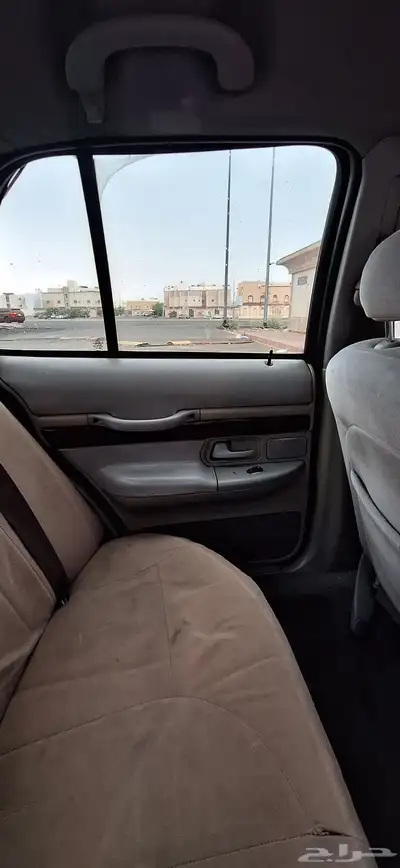 سيارة فورد غراند ماركيز 2001 الممشى حول 40 index