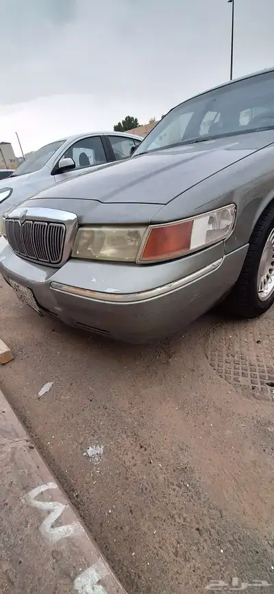 سيارة فورد غراند ماركيز 2001 الممشى حول 40 index