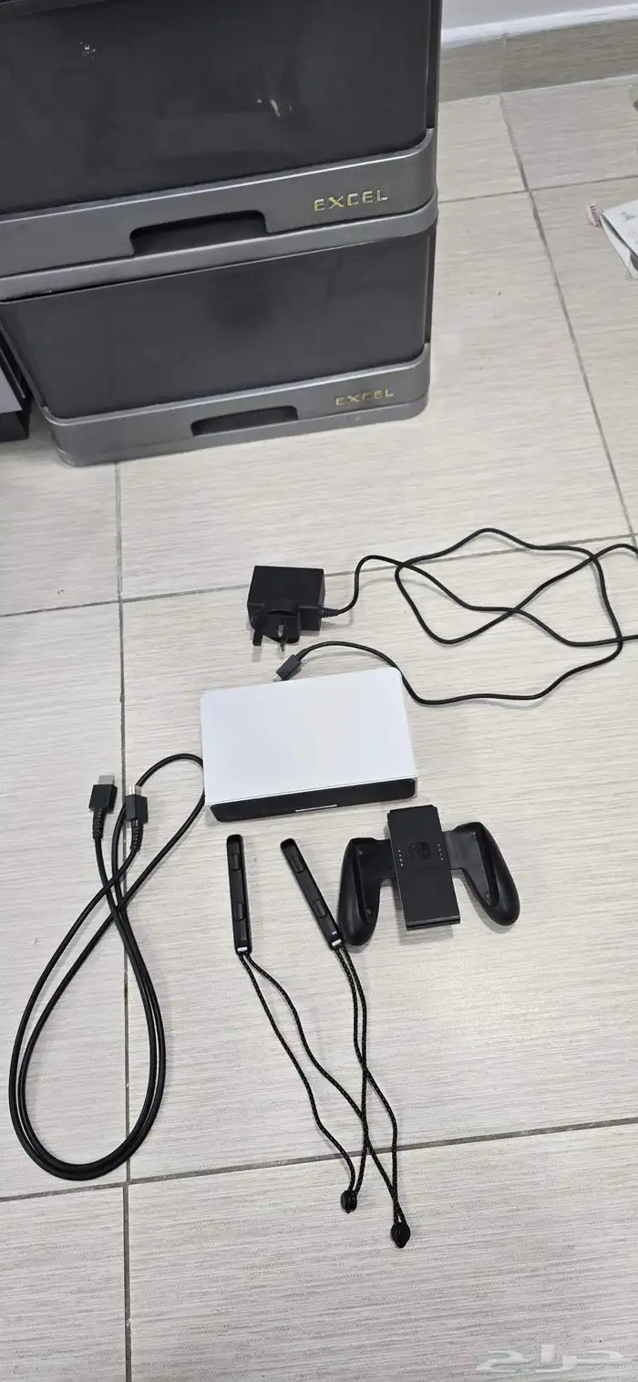 نيتوندو سويتش جديد بعدهو على ضمان سعره 1600 قابل للتفاوض 3