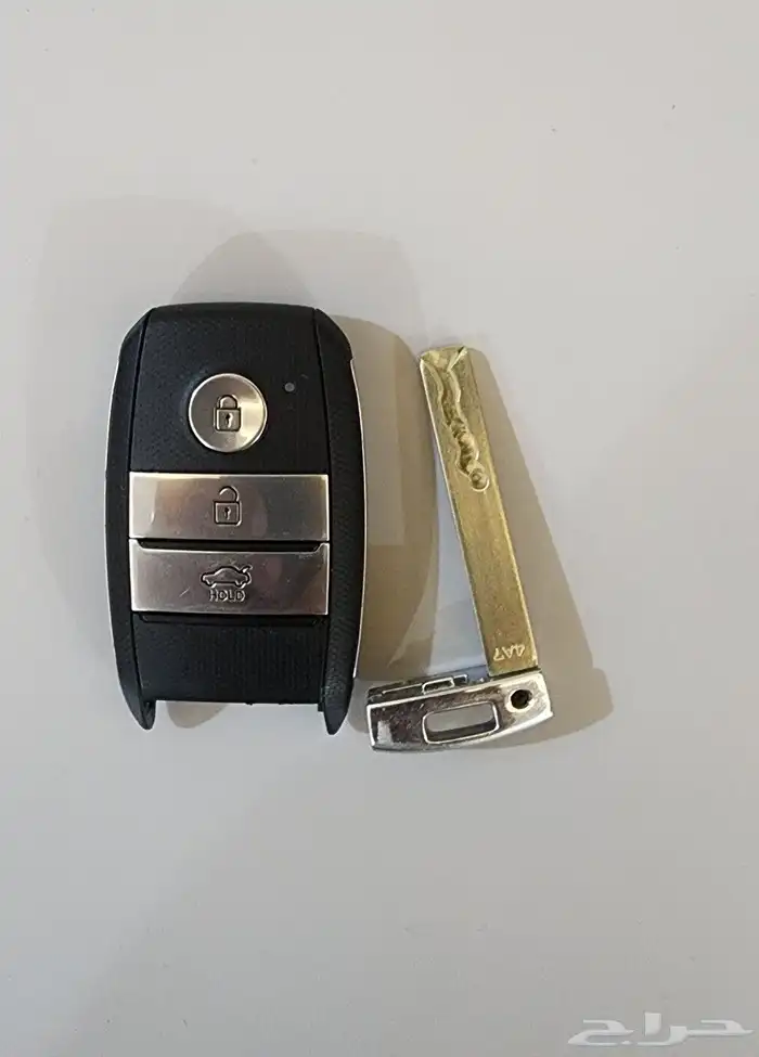 مفتاح سيارة من نوع كيا أوبتيما موديل 2020 1