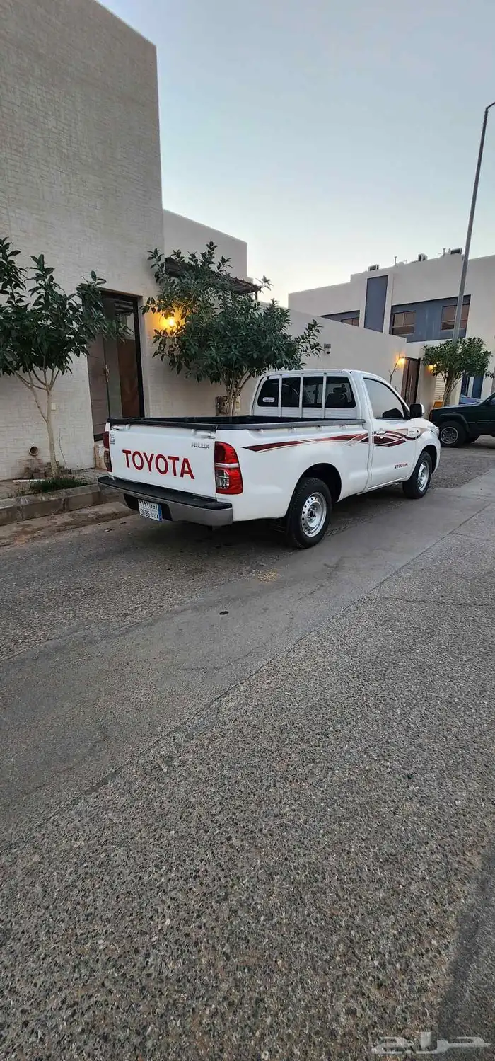 تويوتا هايلوكس GL 2015 0