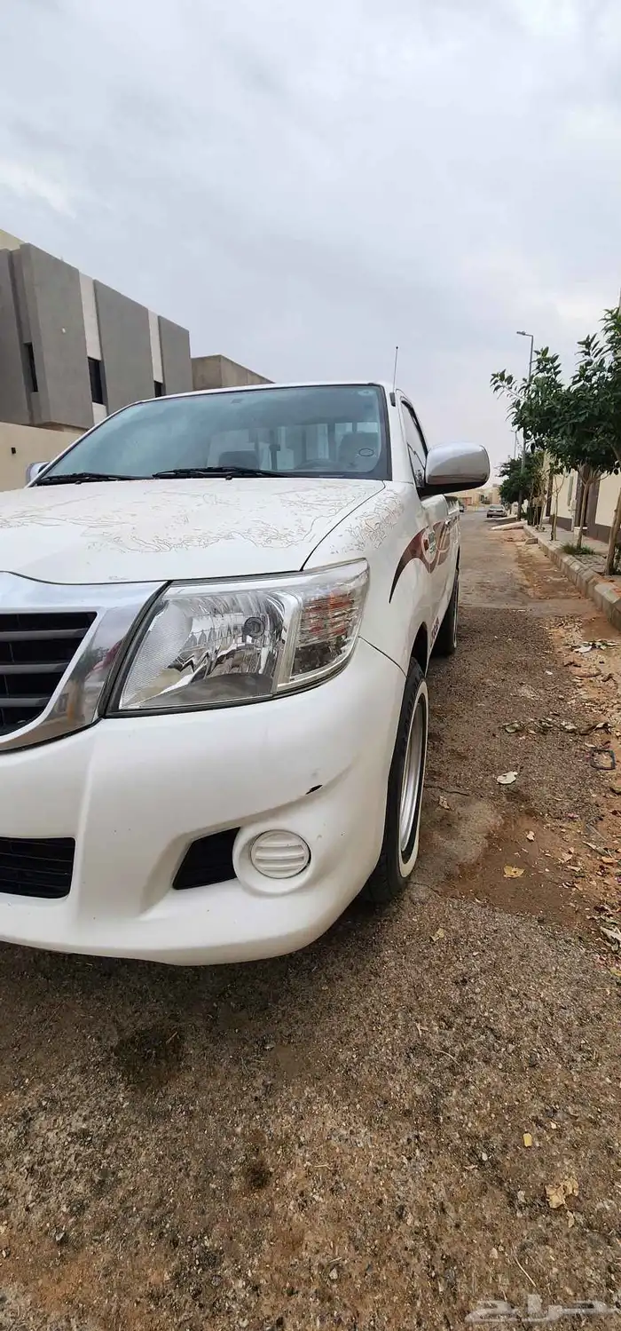 تويوتا هايلوكس GL 2015 10