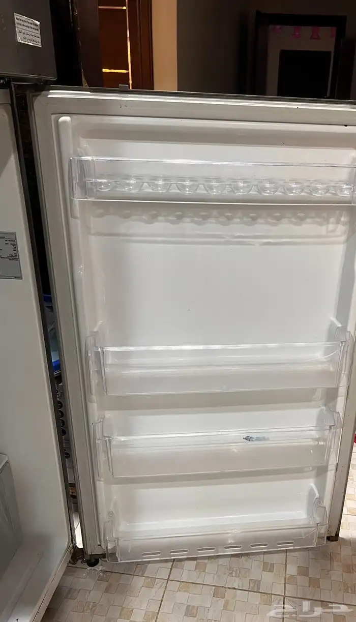 ثلاجة LG بحالة جيده جدا 0