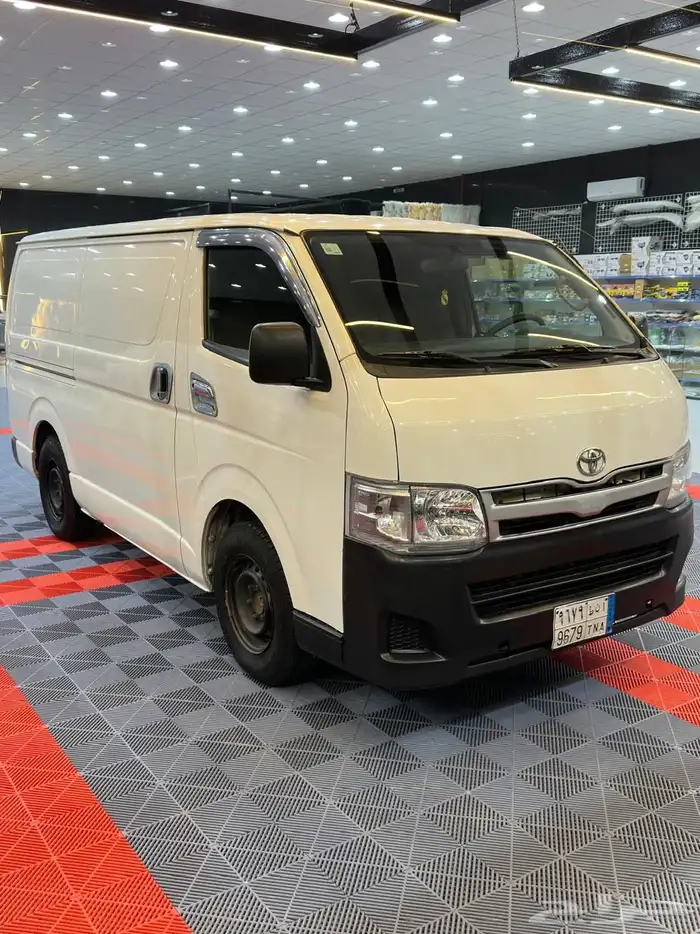 باص تيوتا بضاعة 2013 2