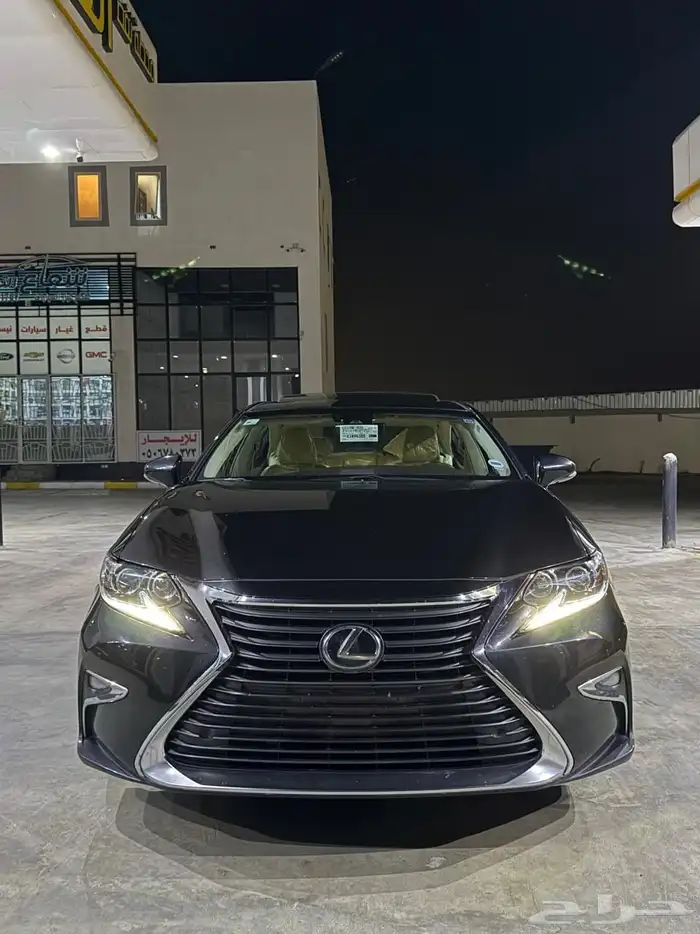 لكزس ES 2017 8