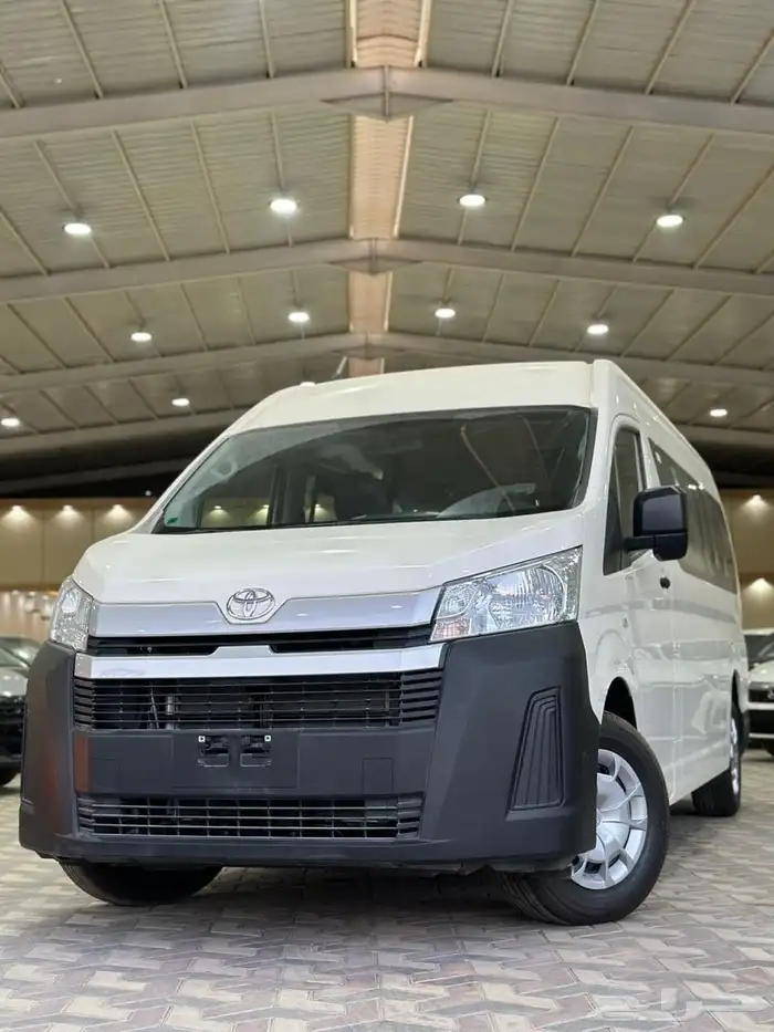 باص تويوتا هايس 13راكب بنزين قير عادي 2026 0