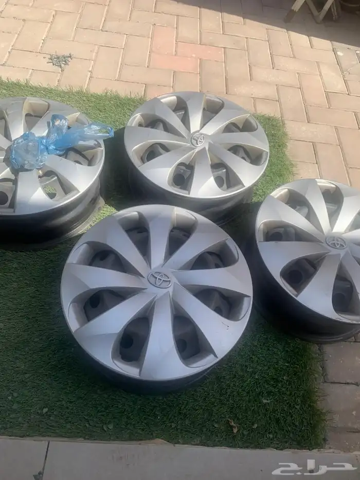 Toyota yaris model 2015 1