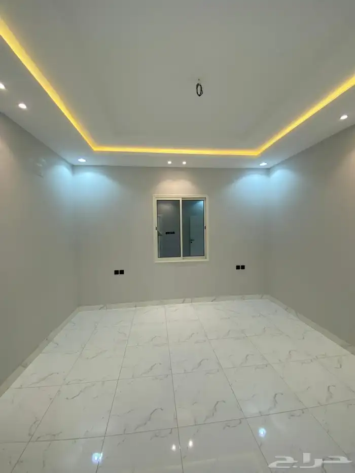 للبيع روف علوي مع ملحق بحي الحمرا خلف مطار ابها ب750الف 10