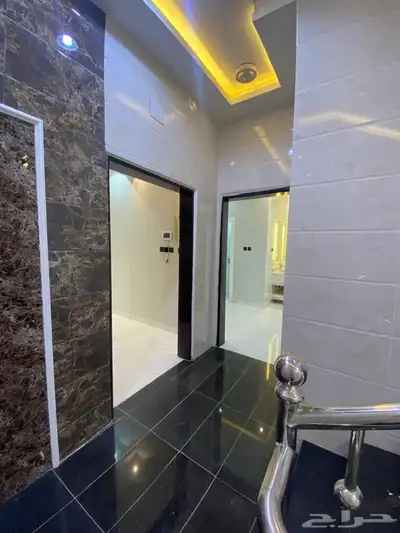 للبيع روف علوي مع ملحق بحي الحمرا خلف مطار ابها ب750الف index