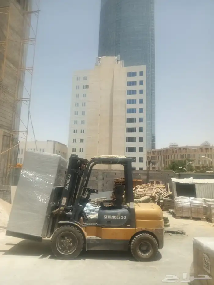 رافعات فوركلفت للايجار 5