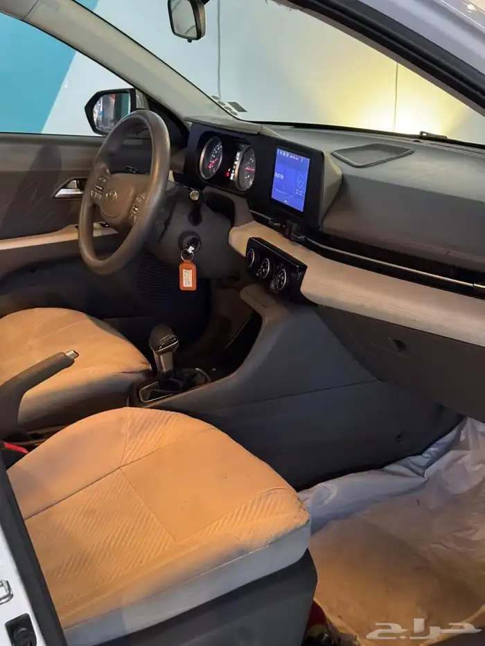 للبيع اكسنت 2024 السعر 48 4