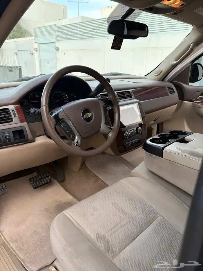 جمس تاهو 2011 نظيفه للبيع 7