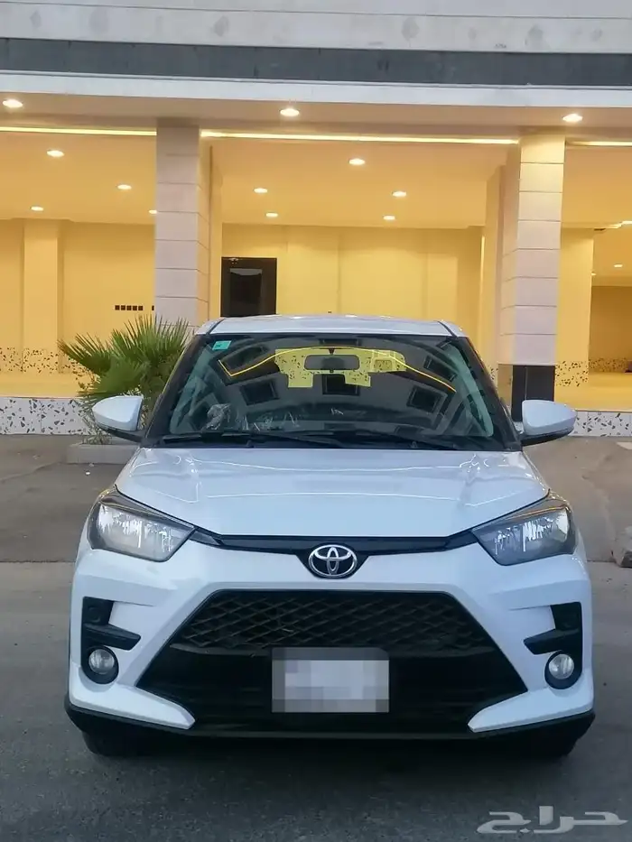 للبيع تويوتا رايز الموديل 2023 بحالة ممتازة جدا 1