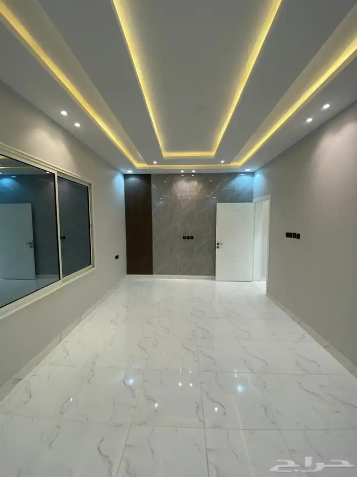 للبيع روف علوي مع ملحق بحي الحمرا خلف مطار ابها ب750الف 12