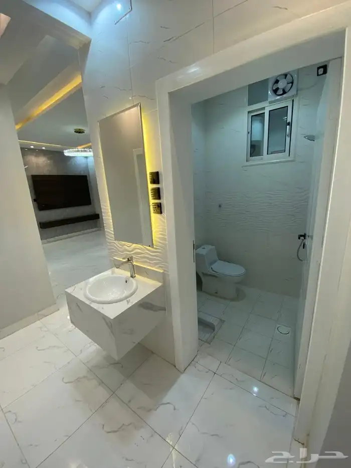 للبيع روف علوي مع ملحق بحي الحمرا خلف مطار ابها ب750الف 11