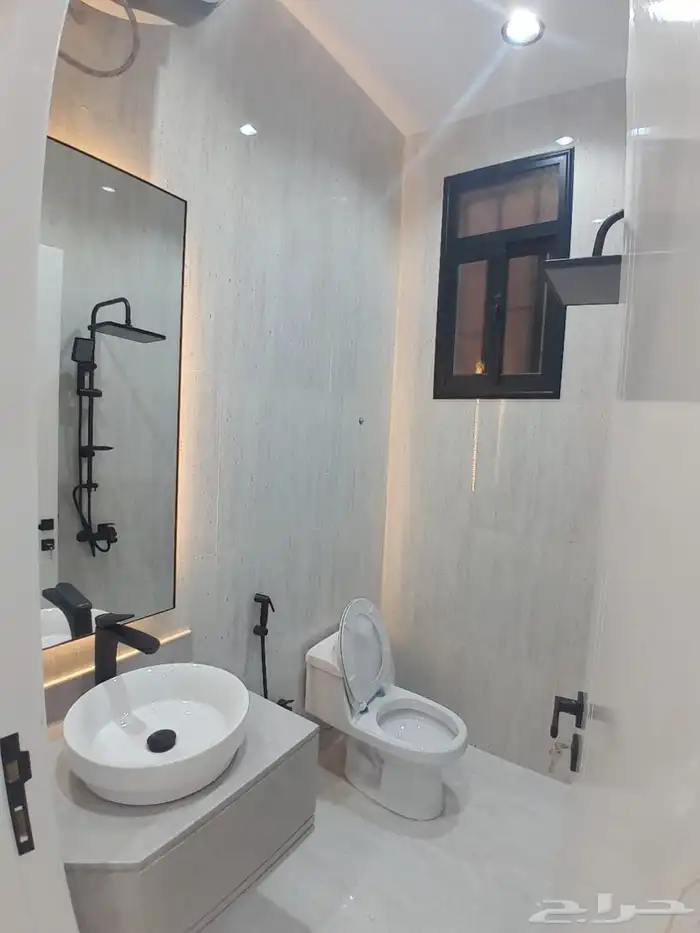 للبيع روف علوي دور ثاني مع ملحق تشطيبات فاخره الموقع مميز 15