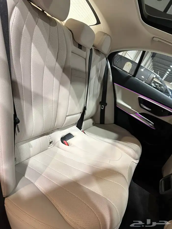 مرسيدس E200 2024 فل كامل . رصد الفخامة 31