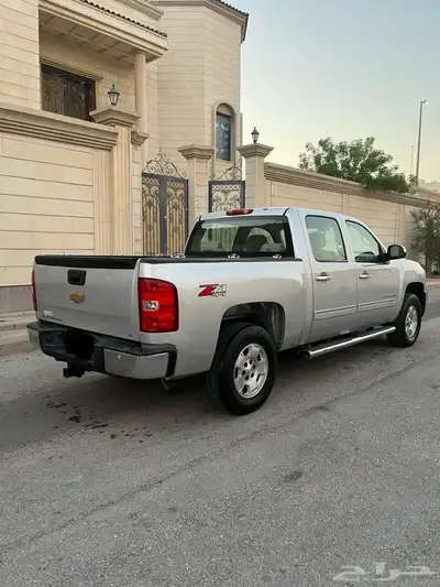 للبيع شفرولية سلفرادو دبل Z71 موديل 2013 index