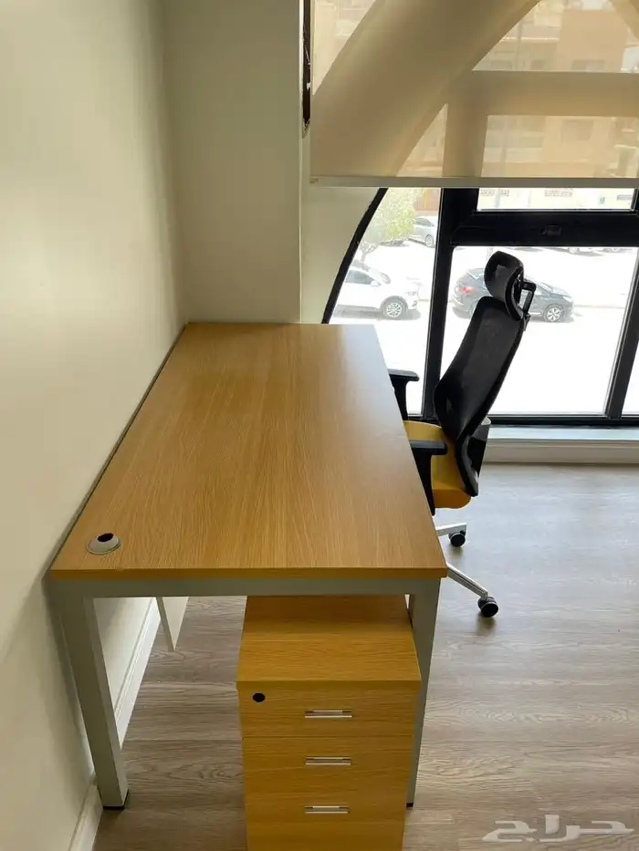 مكتبك الجاهز  خطوة أولى نحو نجاحك المهني 0