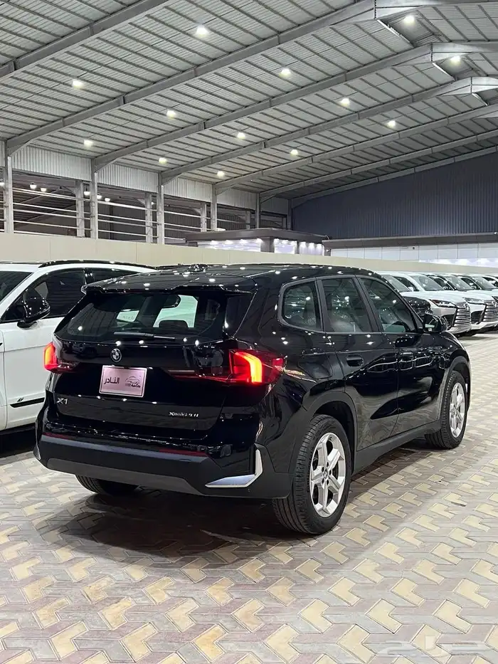 بي ام X1 سعودي ضمان وصيانه مجانيه عداد 11 الف 4