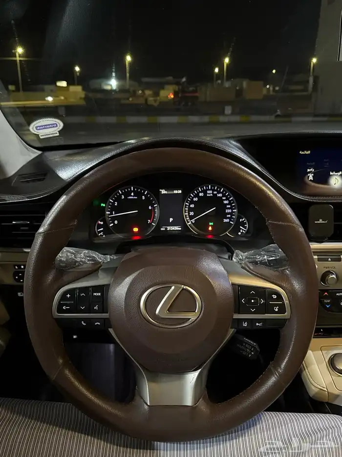 لكزس ES 2017 12