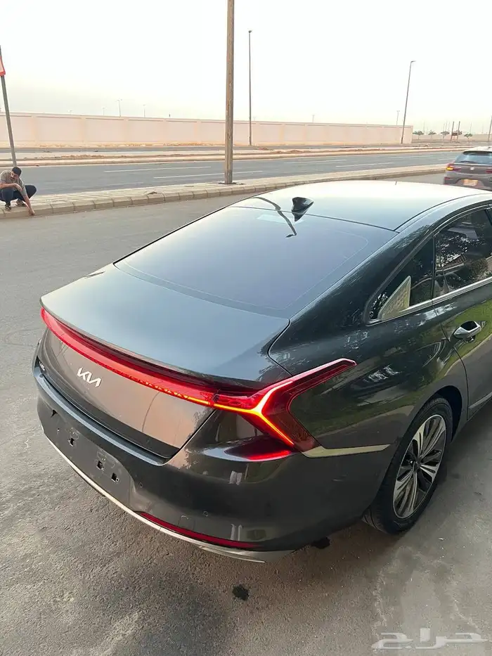 كيا كي 8 12