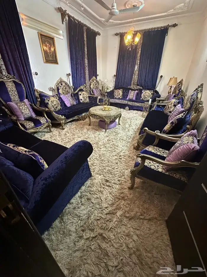 كنب مجلس ملكي فاخر للبيع 0