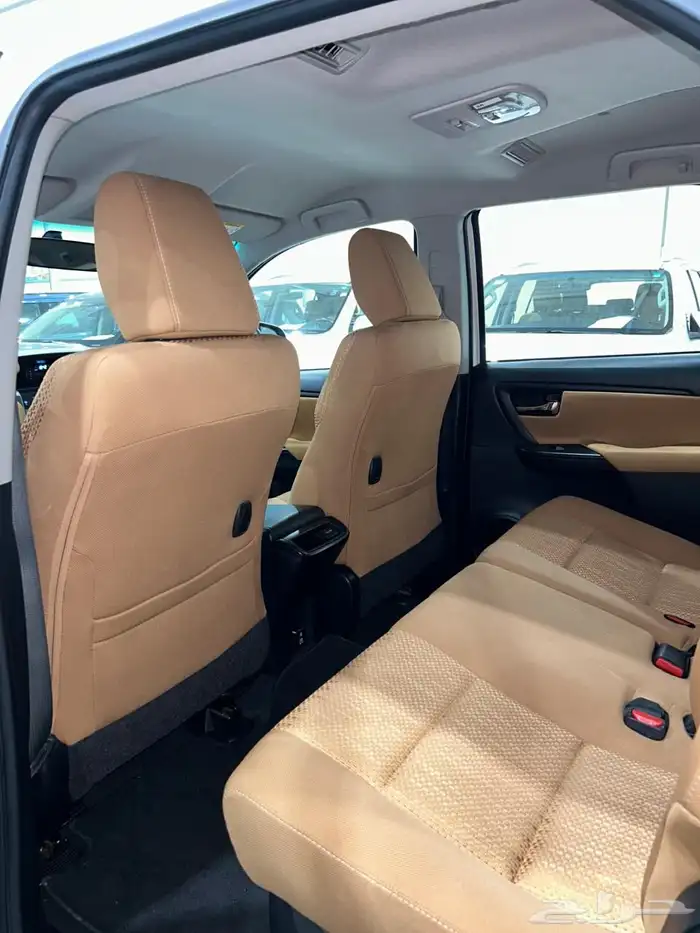 تويوتا فورتشنر ديزل 2022 دبل - عداد 125 الف كيلو فقط 6