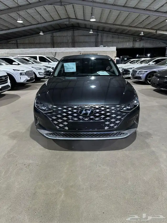 هيونداي ازيرا اخضر غامق 2021 بنزين بطاقة جمركية وارد كوريا 1