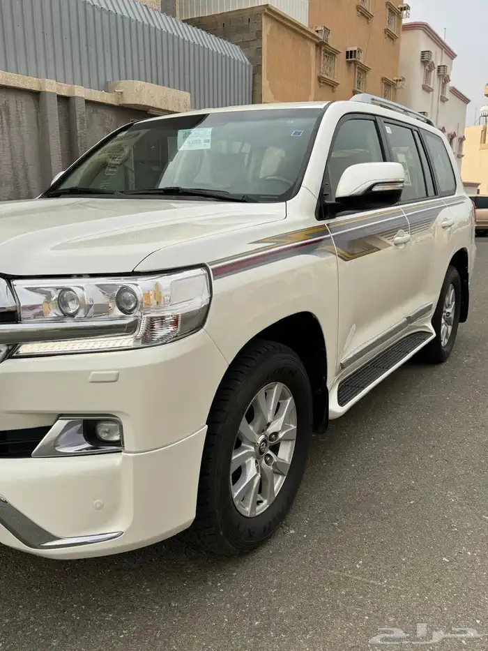 جيب لاندكروزر 1