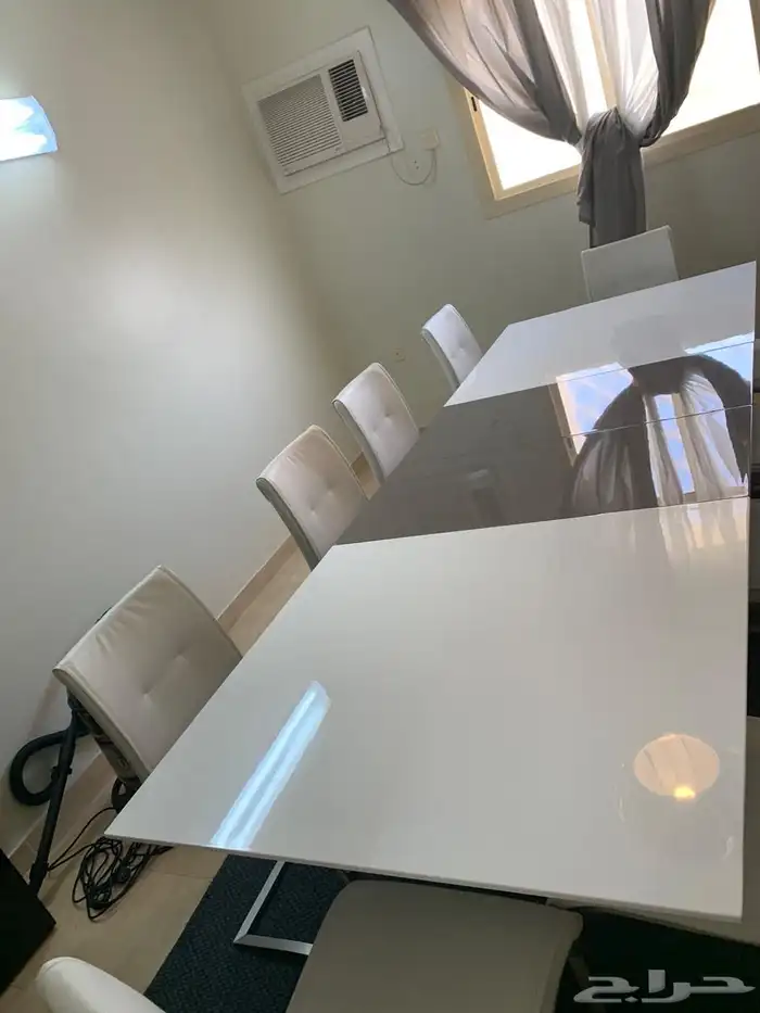 طاولة طعام 0