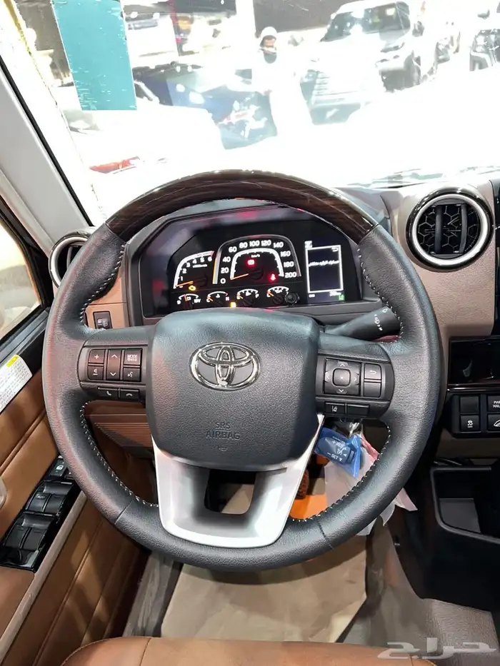 شاص تويوتا غمارتين 2025 فل كامل رفرف سعودي ديزل 2.8 17