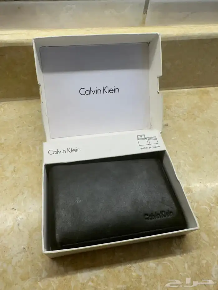 محفظة كالفن كلاين رجالية 1