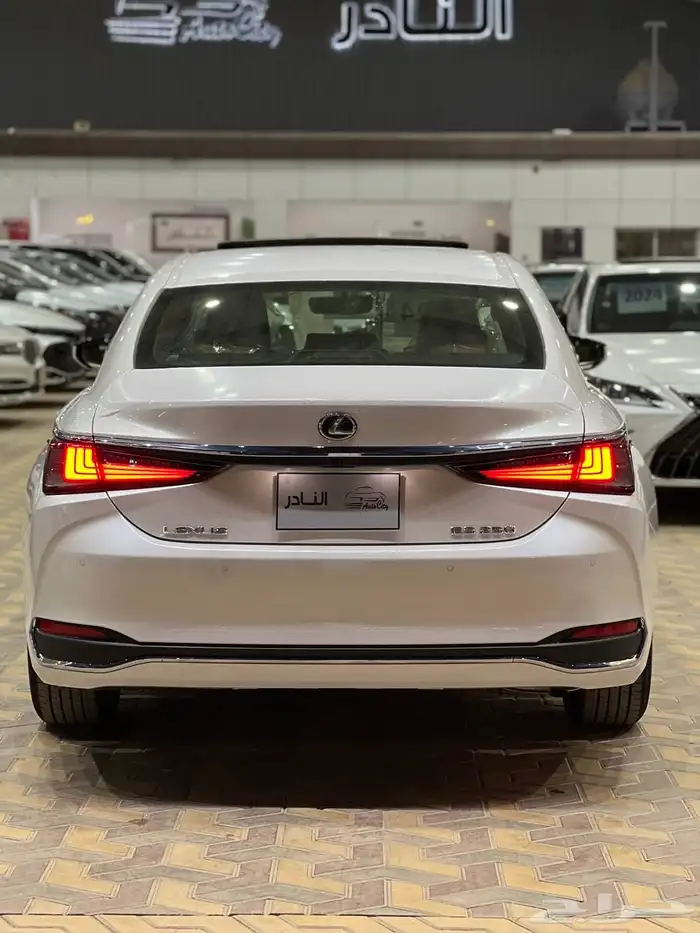 لكزس Es250 AA سعودي 25 كاش و اقساط 12