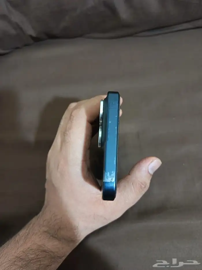 للبيع آيفون15بروماكس نظيف 2